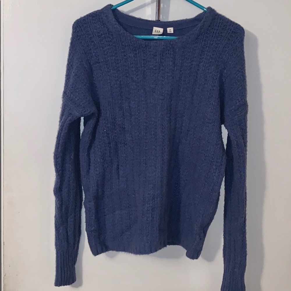Gap sweater